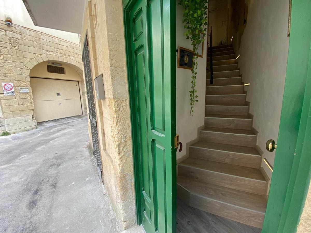 Il Giardino Di Sybar Lägenhet Lecce Exteriör bild